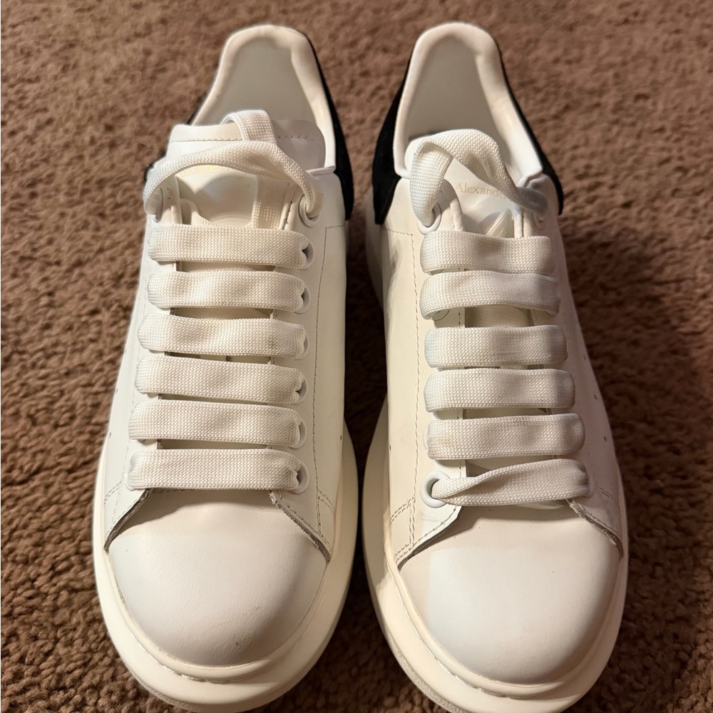 Alexander McQueen Cream and Black Sneakers - Picture 2 of 4